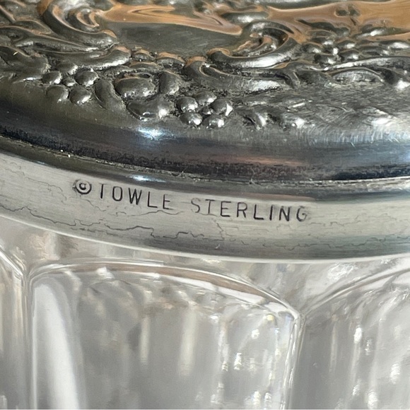 Vintage Towle Sterling Silver Glass Trinket Powder Vanity Jar Mirror Inside Lid - Picture 9 of 16